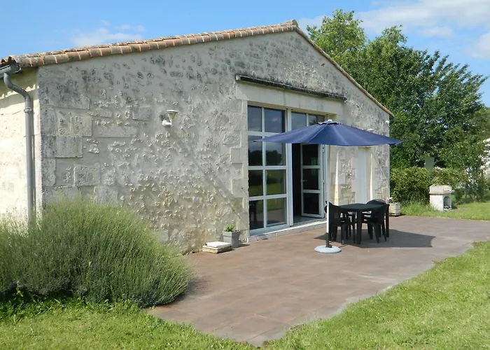 Villa Maison La Detente A La Campagne Saint-Hilaire-du-Bois  Foto