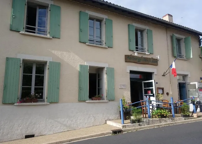 Auberge Des Lacs Massignac photo