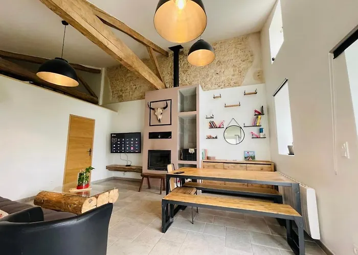 Maison De Style Au Coeur De La Charente Maritime Archingeay photo