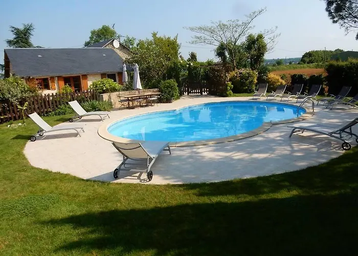 3 Self-Contained Gites With Pool And Games Room Saint-Georges-de-Noisne photo