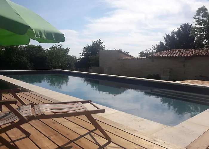Le Dojo Du Plessis Bed & Breakfast Mareuil  photo