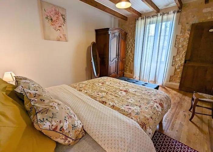 Maison Spacieuse Avec Piscine Chauffee, Jardin Clos, Terrasses, Cheminee, Et Equipements Bebe Inclus. - Fr-1-653-183 Pereuil photo