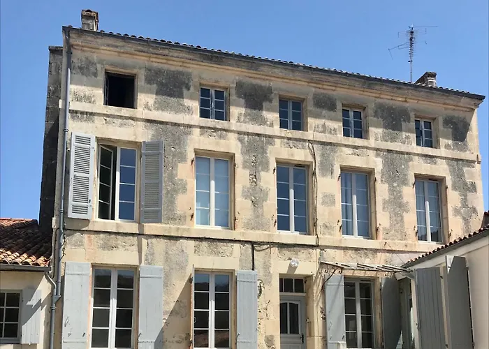 Saint-Jean-dʼAngély The Old Stables 빌라 사진