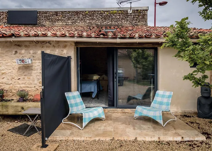 La Petite Bergerie Bed and Breakfast Biard foto