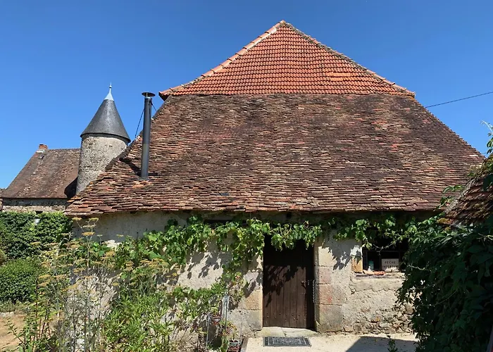 Le Petit Donjon At Chateau Mareuil Brigueil-le-Chantre photo