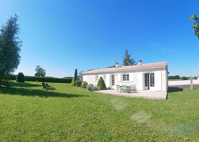 Maison Avec Grand Jardin Saint-Martial-sur-Ne φωτογραφία