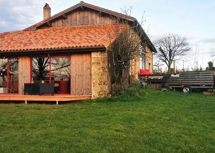 Gite En Materiaux Naturels Sauna, Couchers De Soleil Et Chevaux Vausseroux photo