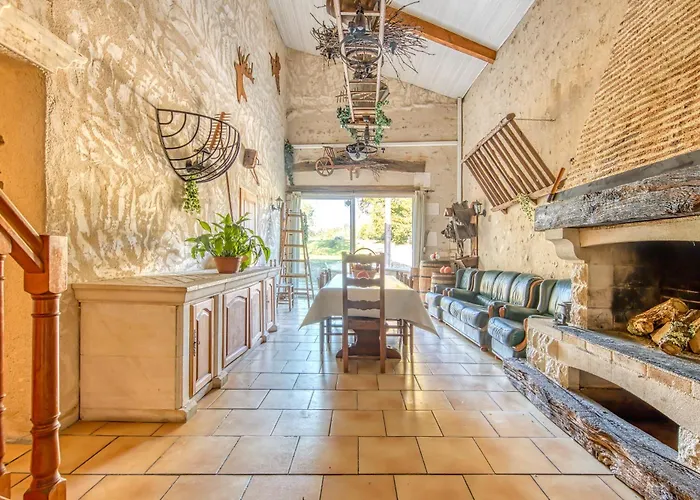 Vila La Grange Guizengeard fotorgafie