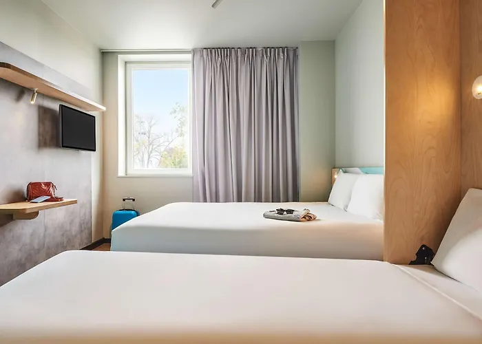 Ibis Budget La Rochelle Puilboreau photo