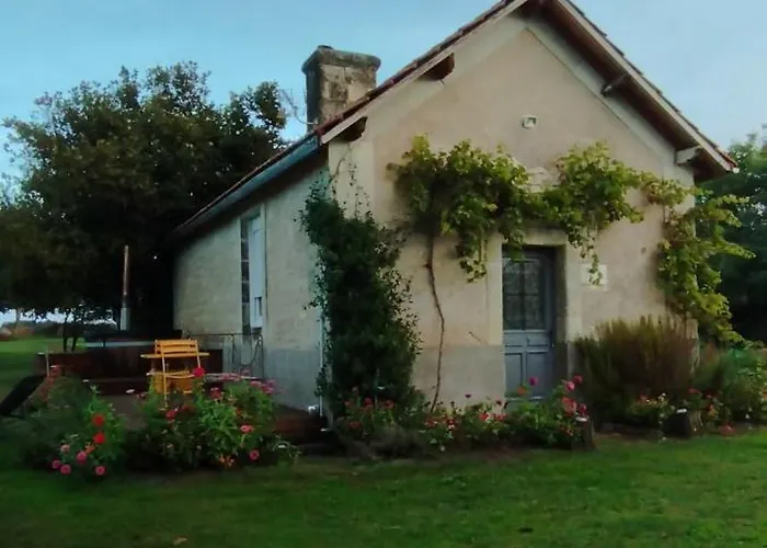 صورة Le Four A Chanvre Saint-Genest-d'Ambiere