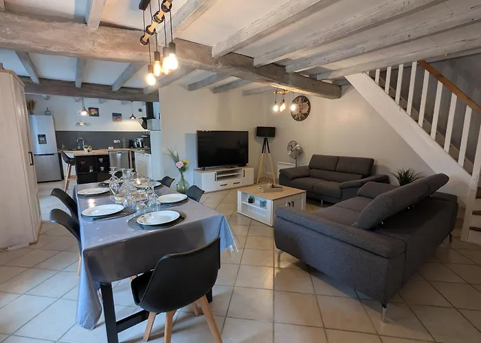 Maison Charentaise Juillac-le-Coq photo