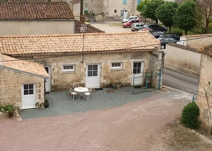 Chez Mamisa Βίλα Saint-Mande-sur-Bredoire φωτογραφία