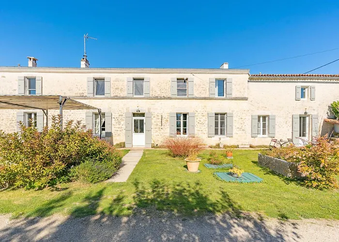 Photo de Les Violettes De Malleville Saint-Romain-de-Benet