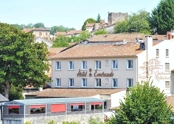 Logis Hotel Emeraude Confolens photo