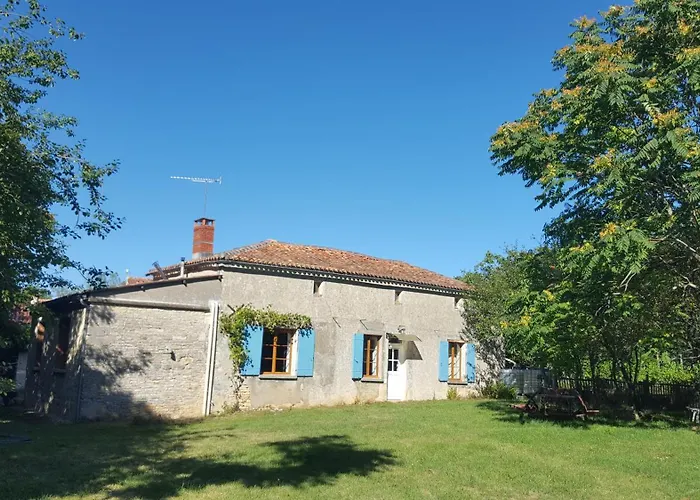 Gite Chez Chenon Saint-Sulpice-de-Ruffec fotoğrafı