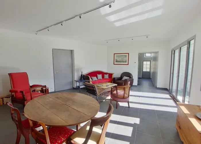 Фото Maison De Vacances A Sossais - Campagne Calme, 3 Chambres, Proche Sites Touristiques - Fr-1-541-172