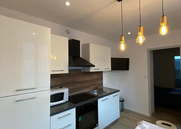 Фото Appartement Calme A Saint Maixent L'Ecole