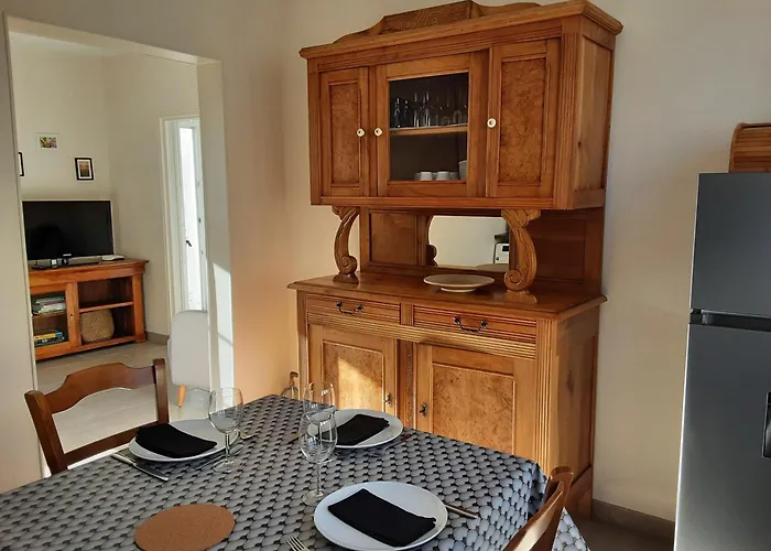 La Petite Maison De Nire Loudun photo