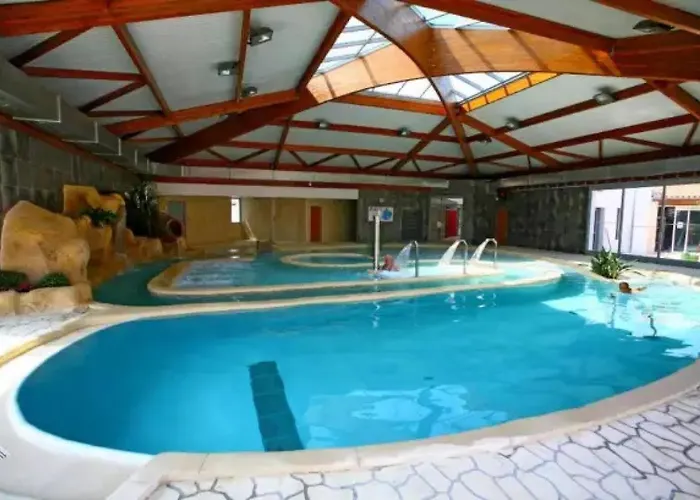 Zecamping 5 Etoiles Pet Friendly Anime Avec Piscine Couverte En Bord De Mer Saint-Georges-d'Oleron fotoğrafı