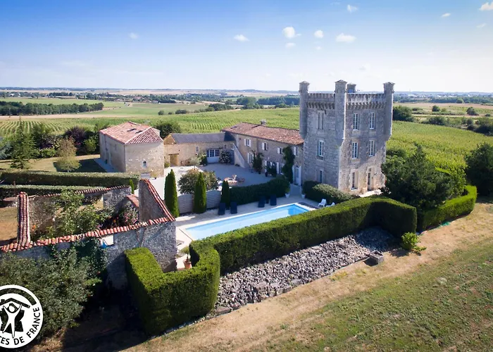 Photo de Maison charmante en Vendée - Capacité 7 pers. - FR-1-426-612 Longeves 