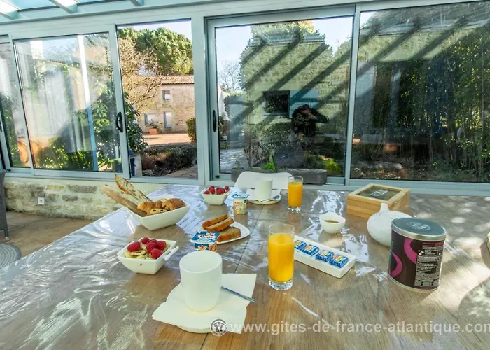 صورة Saint-Sornin  Le Shanti 17G6573