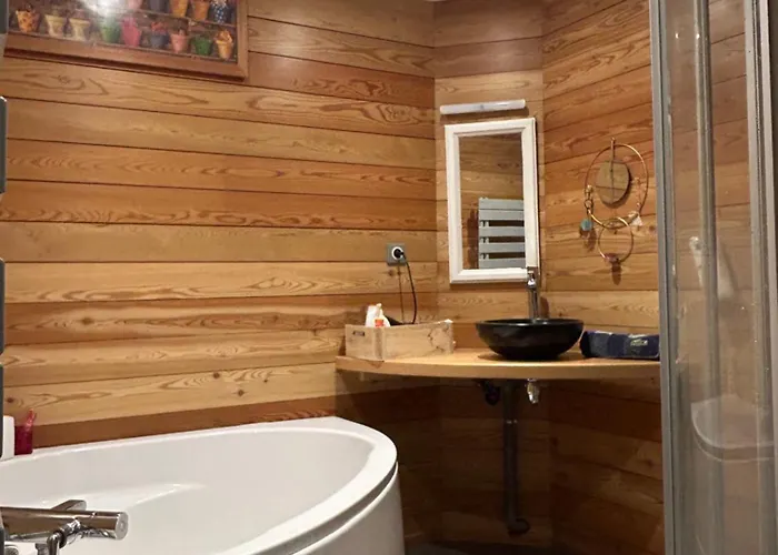 Casa 17 Confolens Bed & Breakfast photo