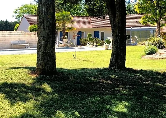 Lagalerne Bed & Breakfast Neuville-du-Poitou fotoğrafı