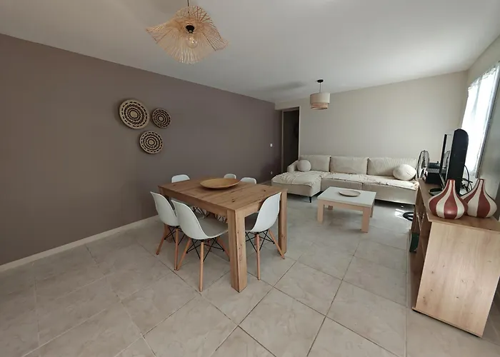 foto di Maison De Plain-Pied, 2 Chambres Soyaux