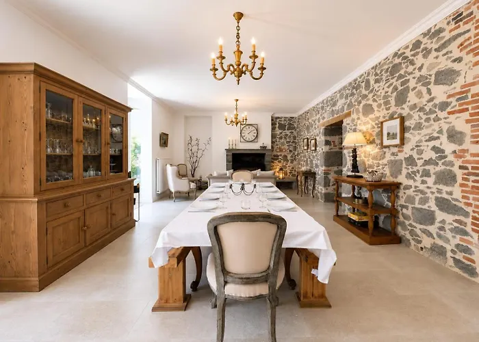 fotos do La Dame De Pierres - Maison De Maitre - 5 Suites Avec Salle De Bain Privative - Charme & Confort - Entre Marais Poitevin Et Puydufou La Foret-sur-Sevre