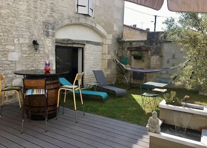 Bed and Breakfast Le Nid De Sigogne foto