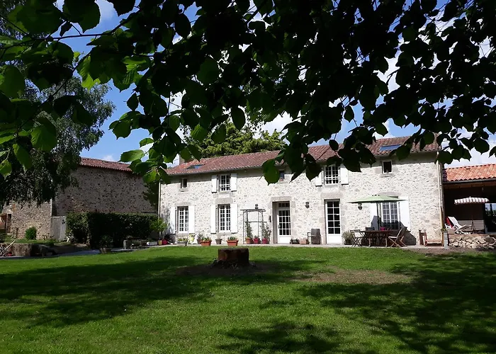 Le Domaine De La Lorien Hotel Ciriere photo