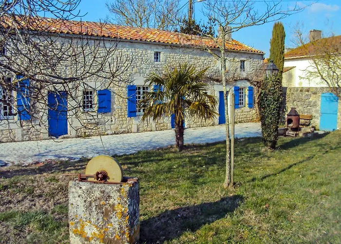 Holiday Home Petichaud Saint-Sulpice-d'Arnoult photo
