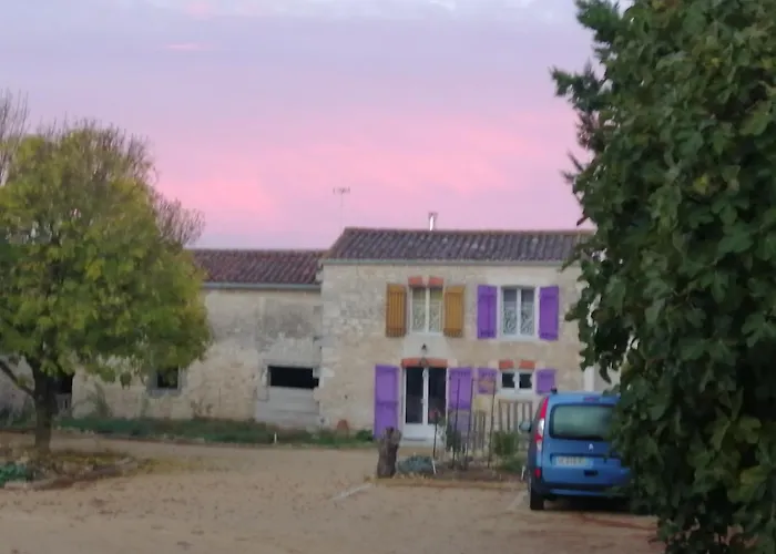 La Collegiale Hotel Clavette photo