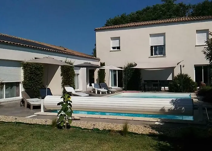 Villa Carcajou Grezac photo